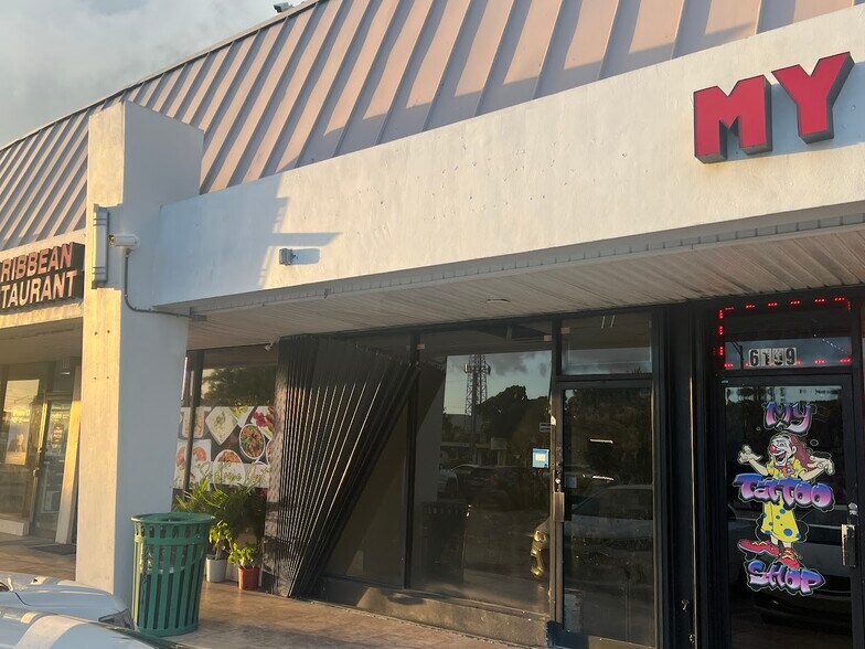 More Photos Of 6105-6117 Hollywood Blvd, Hollywood Unknown For Lease