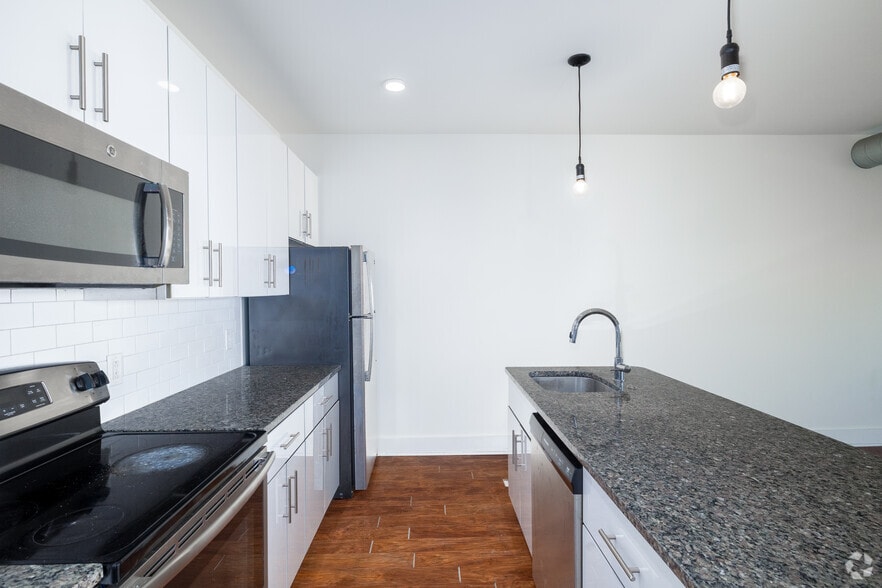 More Photos Of 2617-2619 W Girard Ave, Philadelphia Apartments For Sale