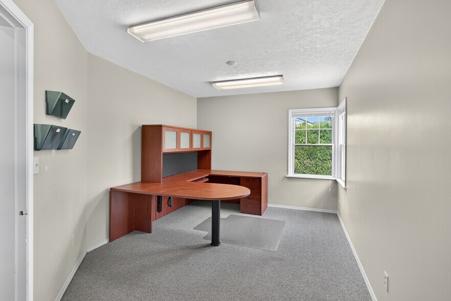 More Photos Of 4340 SW 110th Ave, Beaverton Medical For Sale