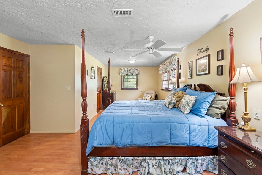 More Photos Of 1056 Reynolds Rd, De Leon Springs Specialty For Sale