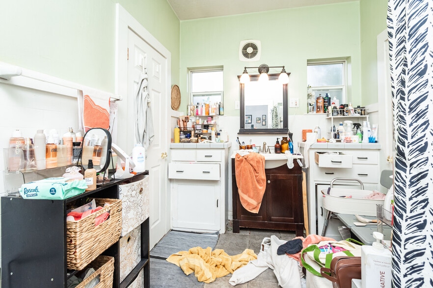 More Photos Of 1535 Arcade Blvd, Sacramento Multifamily For Sale