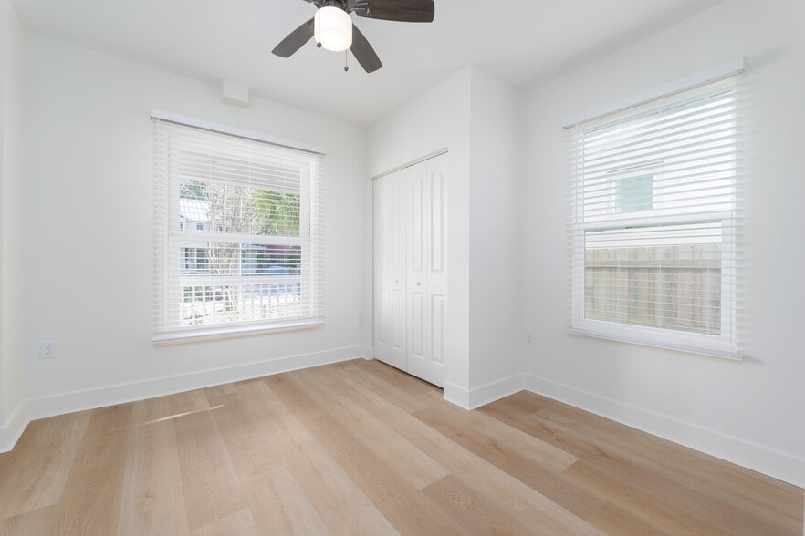 More Photos Of 1628 Walnut St, Jacksonville Multifamily For Sale