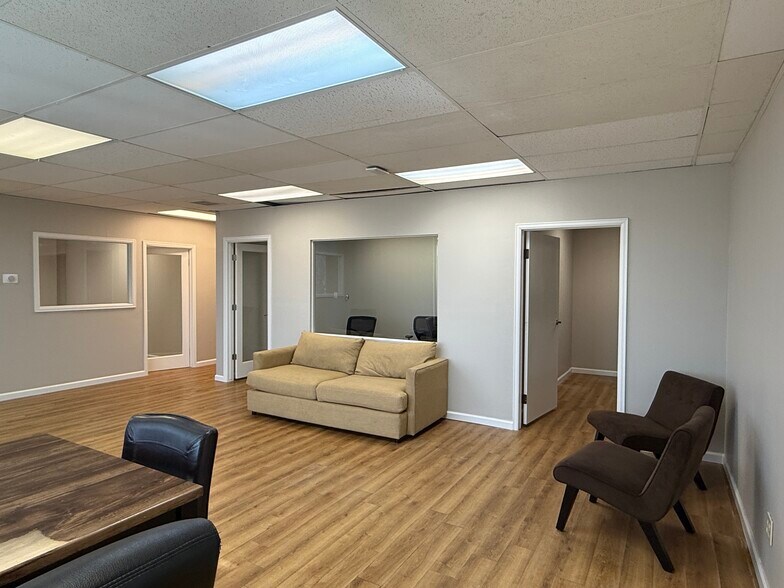 More Photos Of 3600 S Beeler St, Denver Office For Lease