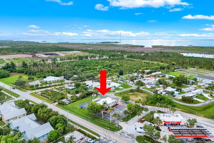 More Photos Of 10493 Stringfellow Rd, Saint James City Storefront Retail Office For Sale