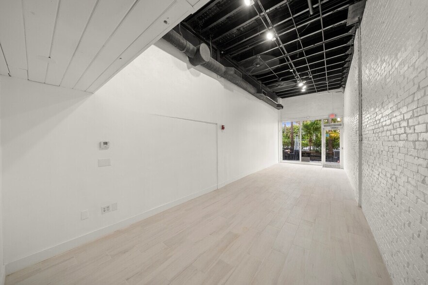 More Photos Of 1400 20th St, Miami Beach Storefront Retail Office For Sale