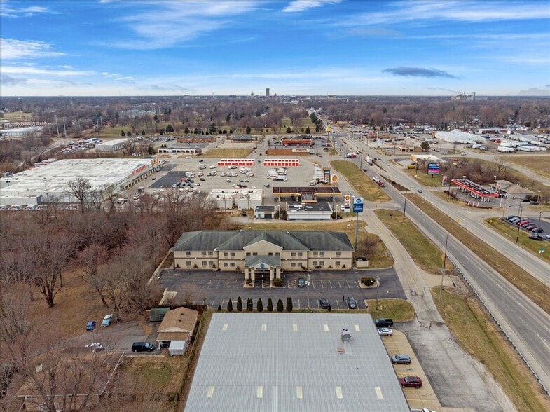 More Photos Of 3440 E Clear Lake Ave, Springfield Hotel For Sale