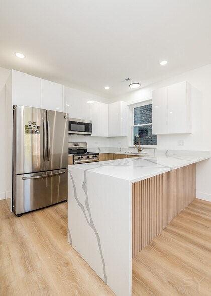 More Photos Of 1245 S Fairfield Ave, Chicago Apartments For Sale