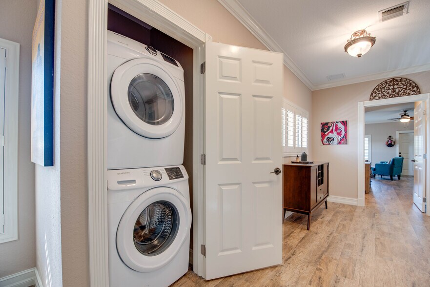 More Photos Of 87847 Overseas Hwy, Islamorada Medical For Sale