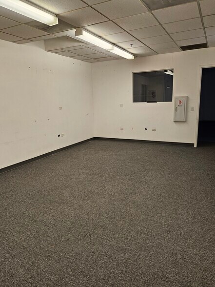 More Photos Of 932 N Wright St, Naperville Office For Lease