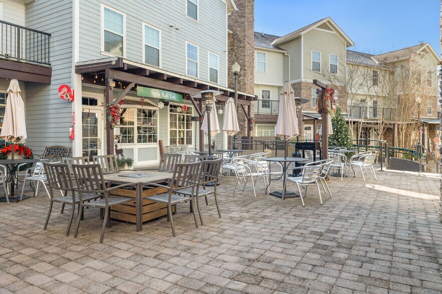 More Photos Of 849 Glades Rd, Gatlinburg Specialty For Sale