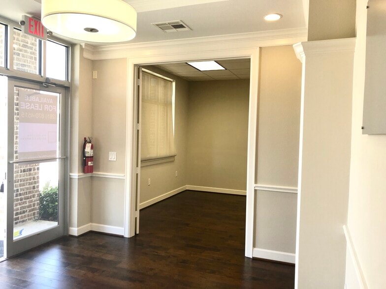 More Photos Of 16000 Park Ten Pl, Houston Office For Sale