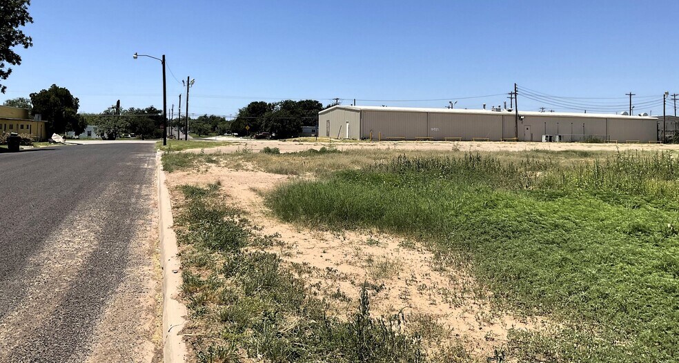 More Photos Of 318 N Bell St, San Angelo Office Residential For Sale