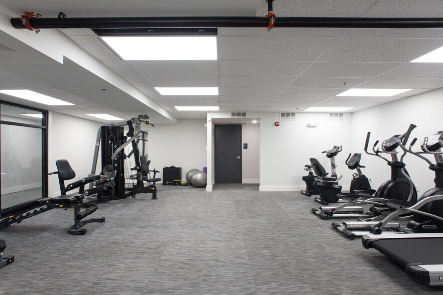 22 Center St, Metuchen, NJ 08840 Apartments For Sale