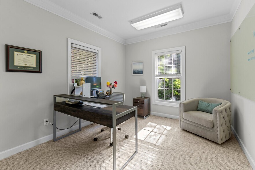 More Photos Of 6531 Creedmoor Rd, Raleigh Office For Sale