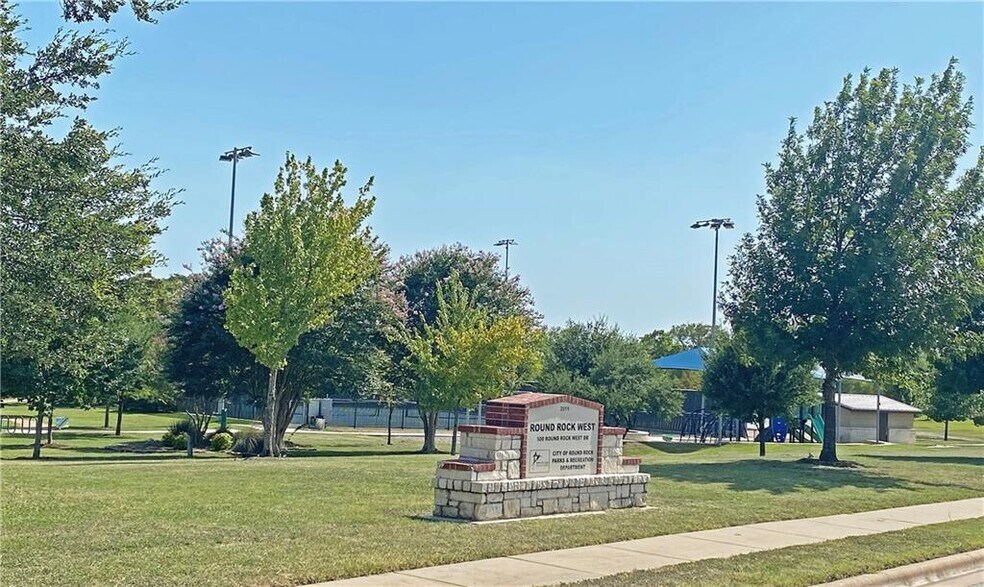 More Photos Of 595 Round Rock West, Round Rock Office For Lease