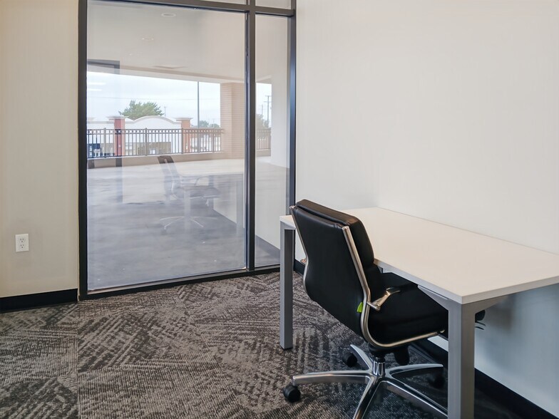 More Photos Of 3209 S Broadway, Edmond Coworking Space