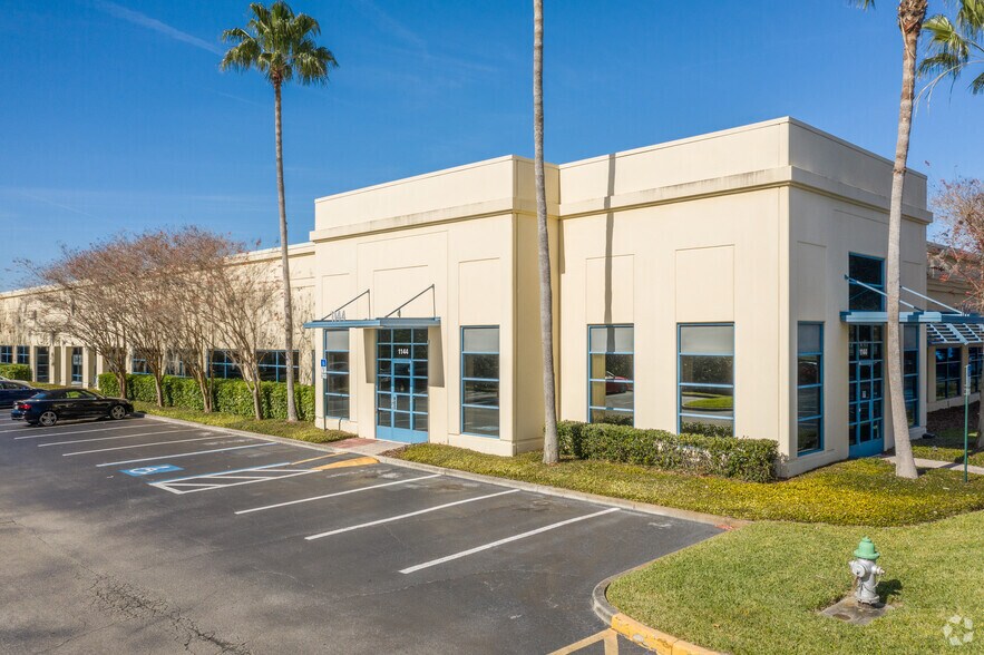 More Photos Of 1120-1128 Celebration Blvd, Celebration Office For Lease