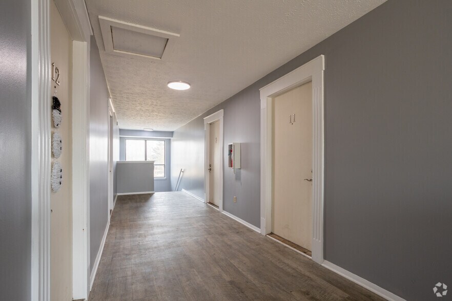 More Photos Of 5530 Kaynorth Rd, Lansing Apartments For Sale