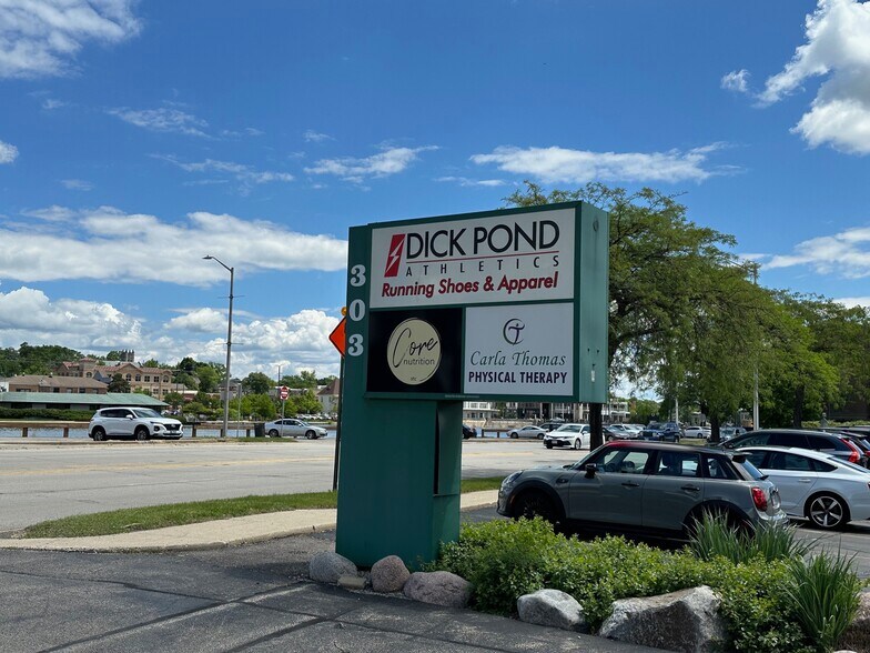 More Photos Of 303 N 2nd St, St Charles Office For Lease