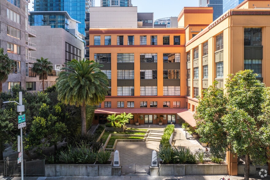 More Photos Of 300 Beale St, San Francisco Apartments For Lease