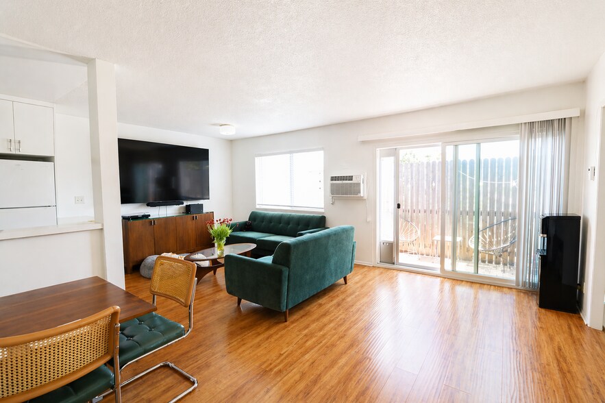 More Photos Of , Los Angeles Multifamily For Sale