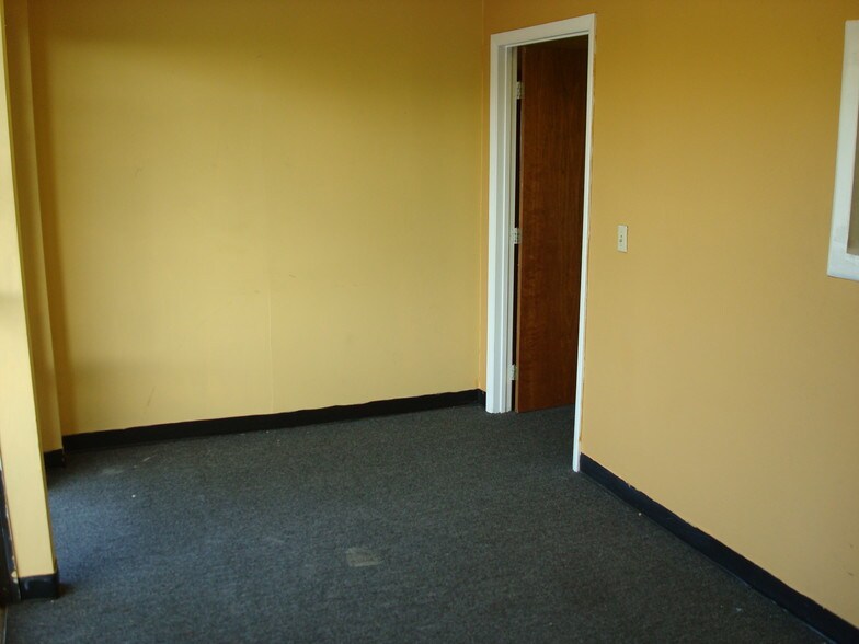 More Photos Of 10250-10352 W Sample Rd, Coral Springs Storefront Retail Office For Sale