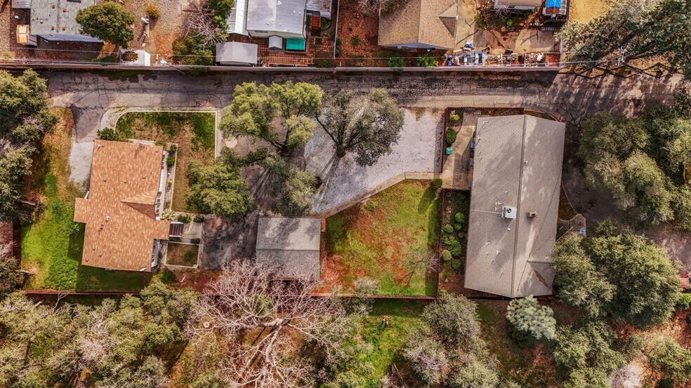 More Photos Of 2081 Victor Ave, Redding Office For Sale