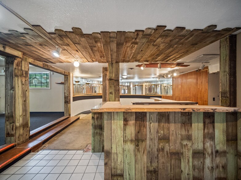 More Photos Of 2606 N Monroe St, Spokane Restaurant For Lease