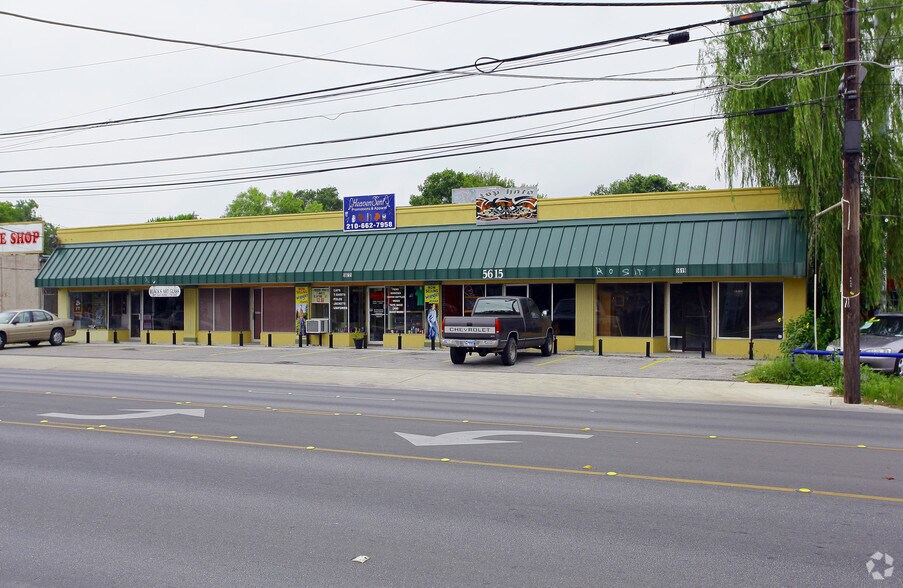 More Photos Of 5607-5609 San Pedro Ave, San Antonio Storefront For Sale