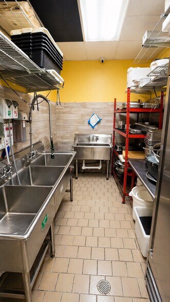 More Photos Of 163-175 Nassau Rd, Roosevelt Freestanding For Sale