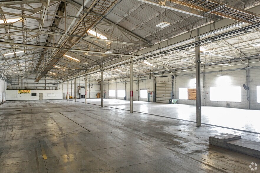 More Photos Of 1729 Pennsylvania Ave, Monaca Manufacturing For Lease