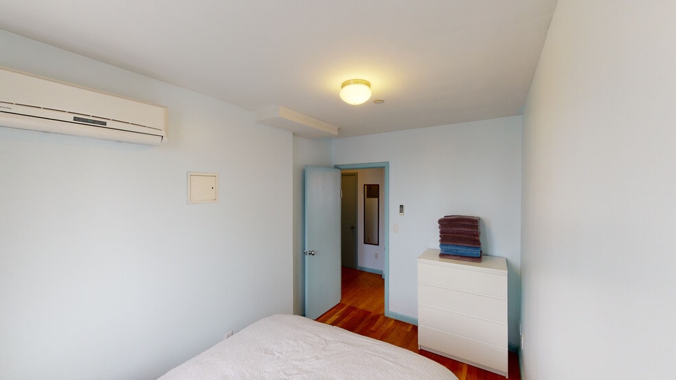 More Photos Of 518 Meeker Ave, Brooklyn Apartments For Sale