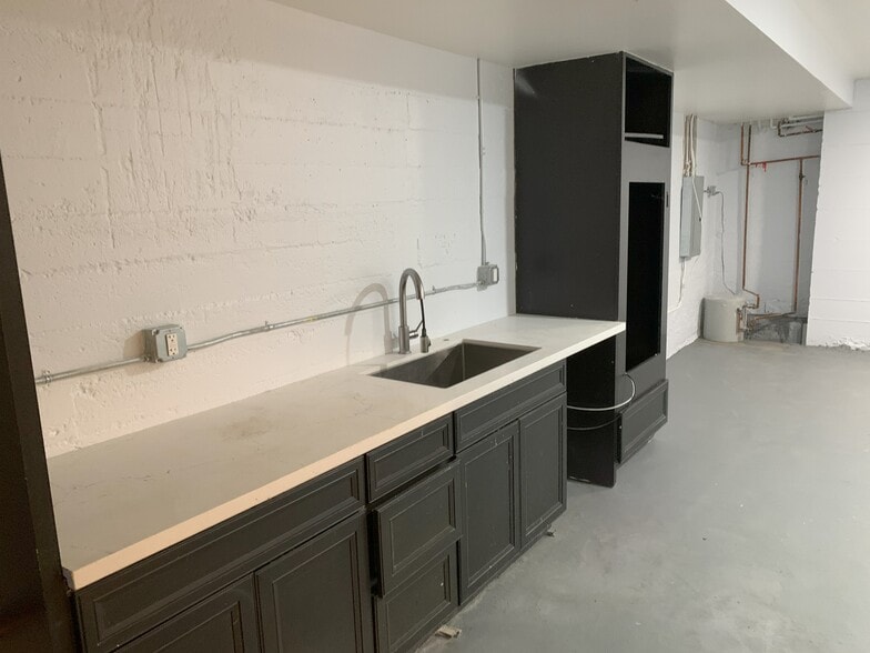 More Photos Of 500 Laguna St, San Francisco Apartments For Lease