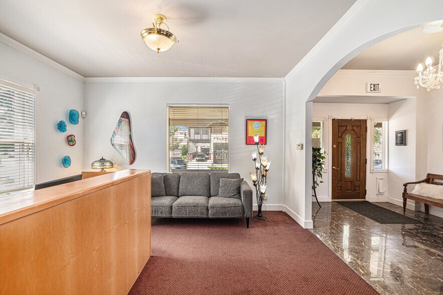 More Photos Of 1670 York St, Denver Office For Sale