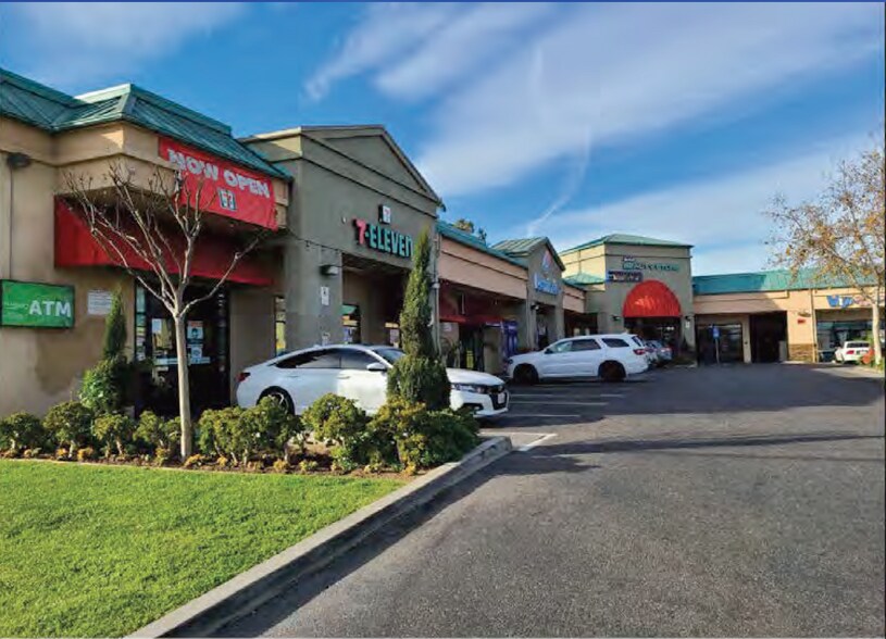 More Photos Of 2215 W Rosecrans Ave, Compton Unknown For Lease