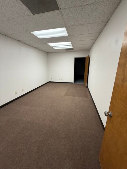 More Photos Of 2548 Paulson Rd, Turlock Manufacturing For Lease