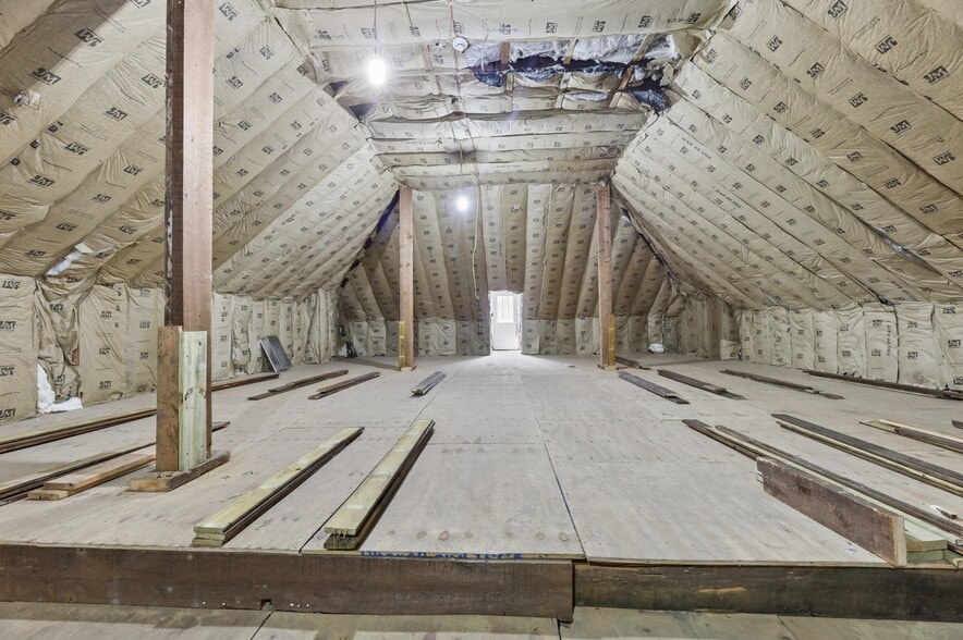 More Photos Of 57 Leuning St, South Hackensack Warehouse For Sale