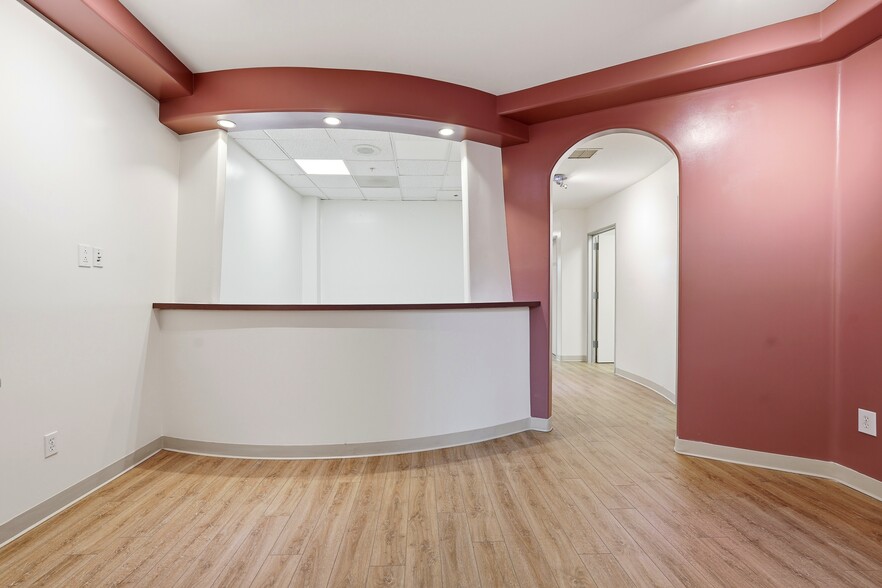 More Photos Of 1000 Newbury Rd, Thousand Oaks Medical For Sale
