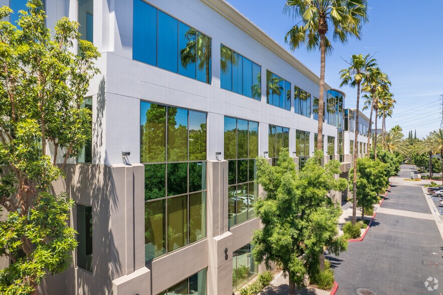 More Photos Of 27201 Puerta Real, Mission Viejo Coworking Space