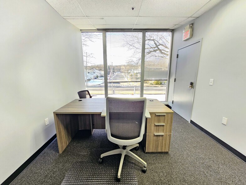 More Photos Of 841 Mountain Ave, Springfield Coworking Space