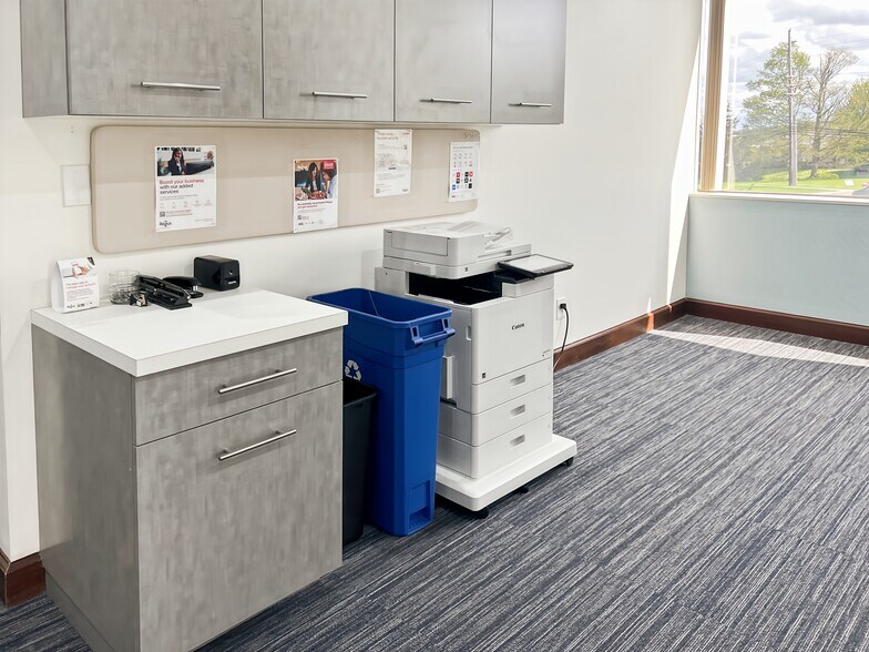 More Photos Of 100 7th Ave, Chardon Coworking Space