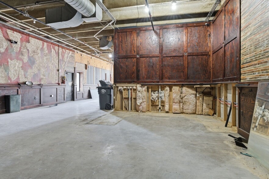 More Photos Of 823 Woodland St, Nashville Freestanding For Lease