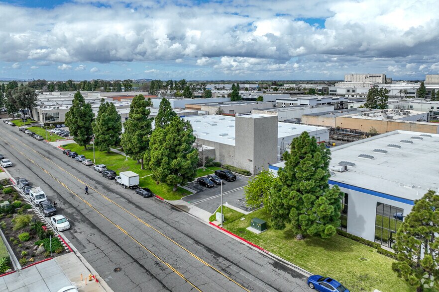More Photos Of 5421 Argosy Ave, Huntington Beach Manufacturing For Sale