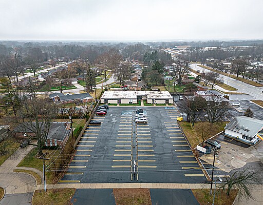 More Photos Of 16975-16991 Farmington Rd, Livonia Medical For Lease