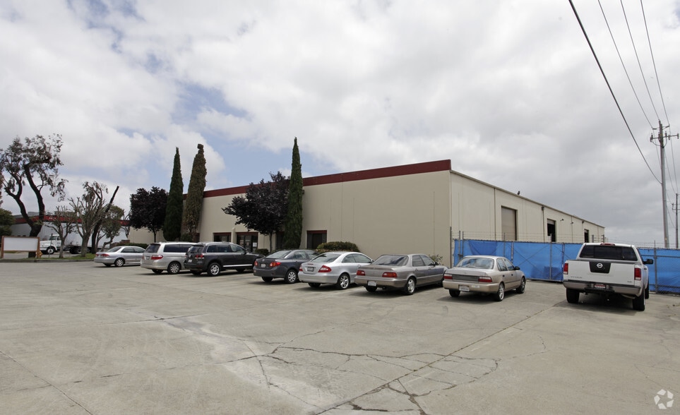 More Photos Of 2460 Radley Ct, Hayward Warehouse For Sale