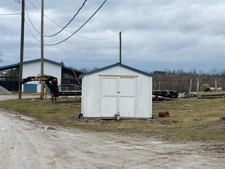 More Photos Of 24 Varner Dr, Claysville Warehouse For Sale