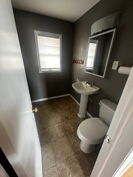 More Photos Of 3049 S Service Dr, Red Wing Loft Creative Space For Lease