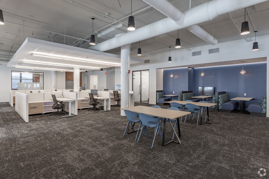 More Photos Of 1138 W 9th St, Cleveland Office For Sale