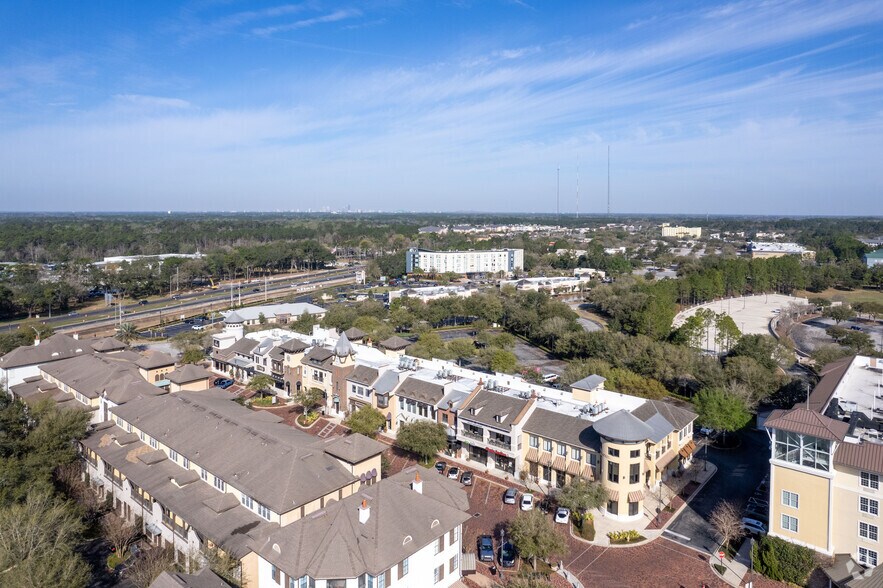 More Photos Of 9822 Tapestry Park Cir, Jacksonville General Retail For Lease