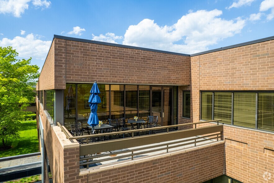 More Photos Of 1255 Drummers Ln, Wayne Unknown For Lease